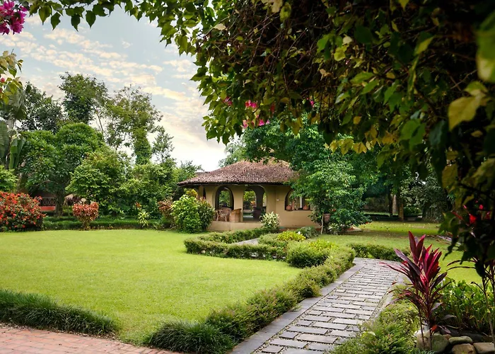 Green Mansions Jungle Resort Sauraha
