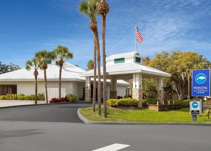 Paddletail Waterfront Lodge, Trademark Collection By Wyndham Crystal River