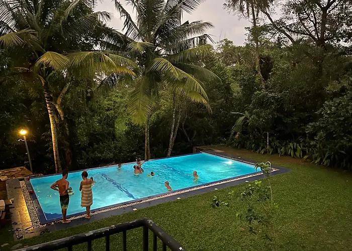 Chitra Ayurveda Hotel Bentota