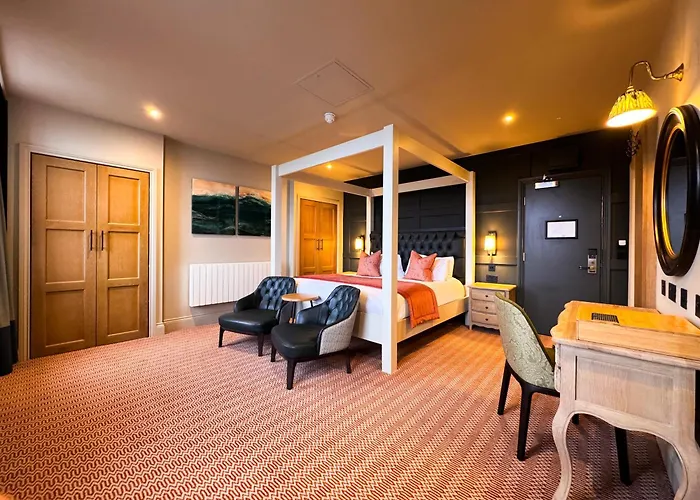 Royal Whitby Hotel