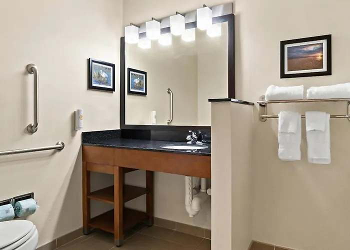 Econo Lodge Inn & Suites Laredo - Nuevo Laredo