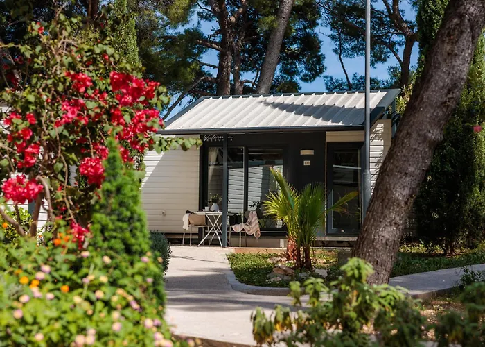 Waterman Beach Village Supetar