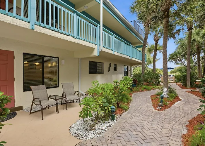 Sand Dune Shores Palm Beach Shores