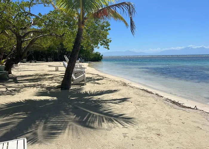Sea Eye Hotel - Laguna Building Utila