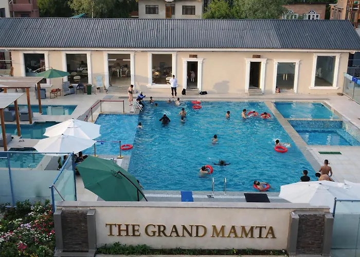 The Grand Mamta Hotel Srinagar 