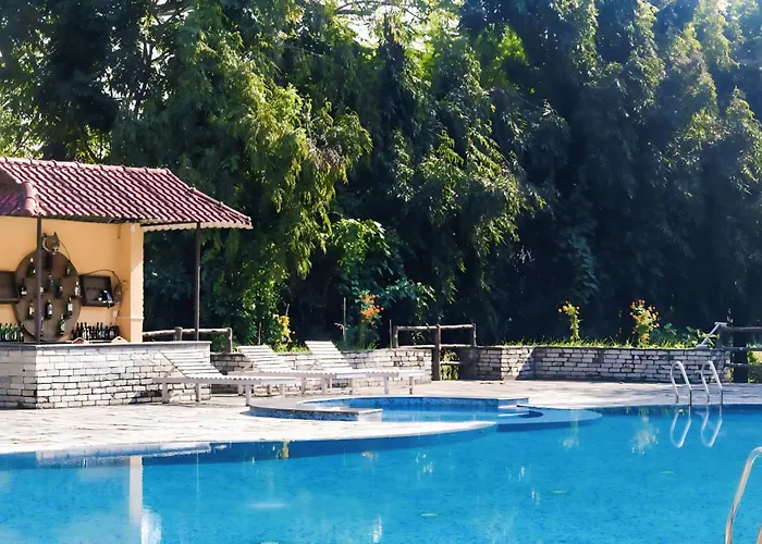 Chitwan Paradise Hotel Sauraha