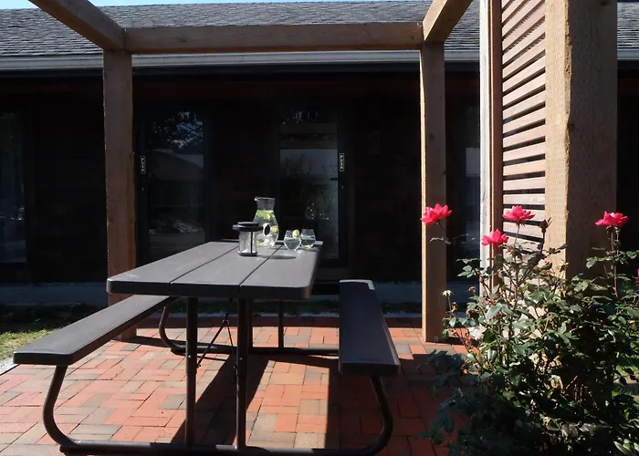 Cape Cod Veranda South Yarmouth