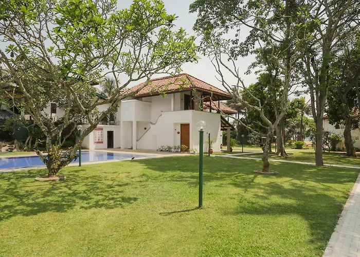 Hibiscus Beach Hotel & Villas Kalutara