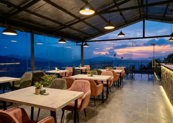 Hotel Chail Residency