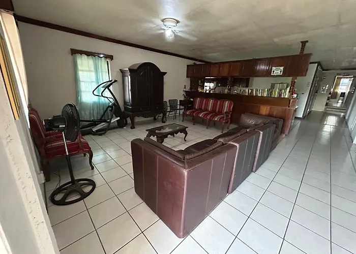 Don Santiago Guesthouse Downtown San Ignacio