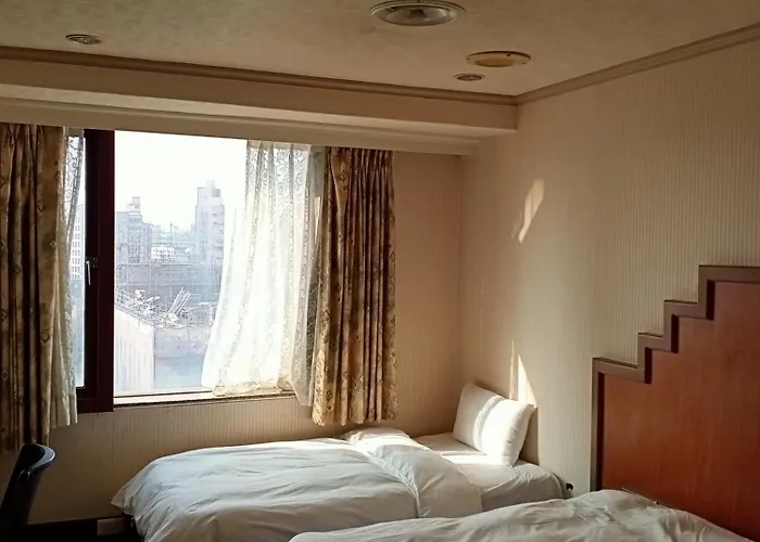 Chungli Business Hotel Zhongli