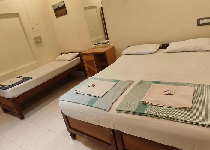 Rocky Guesthouse Hampi