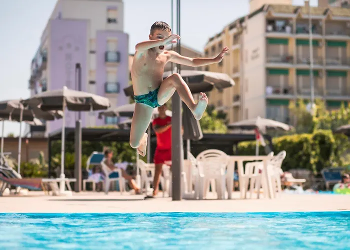 Hotel Baya - In Centro, Sul Mare Milano Marittima