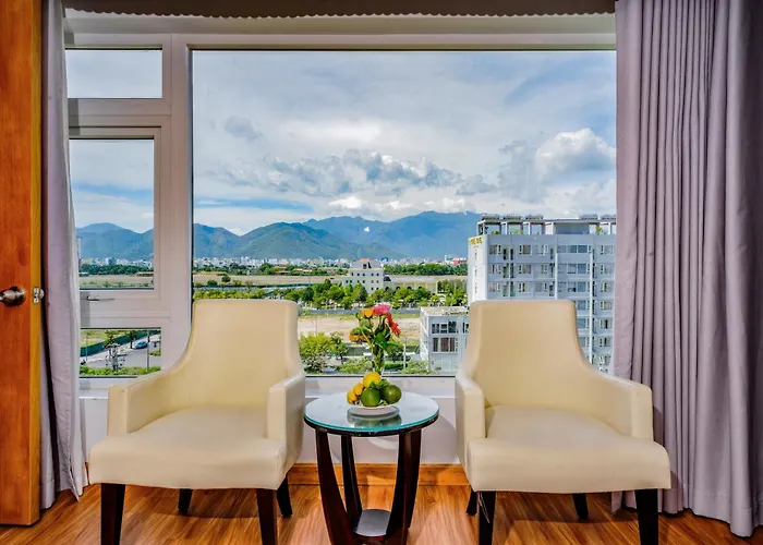 Khách sạn Dendro Gold Nha Trang