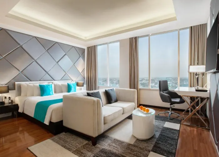 The Alana Hotel & Convention Center Solo By Aston