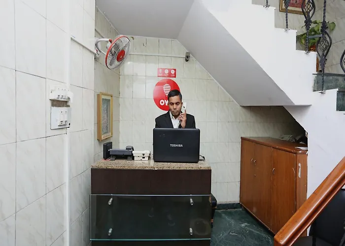 Hotel O Kalkaji Residency Bnb Near Lotus Temple New Delhi