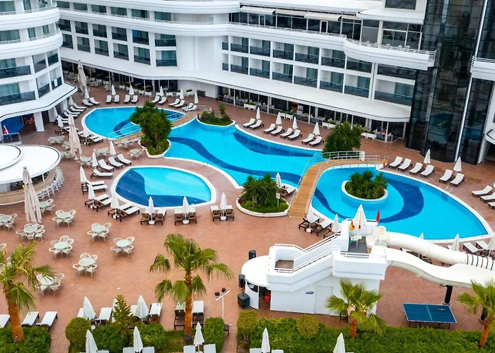 Laguna Beach Alya Resort & Spa Okurcalar