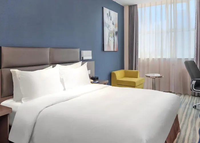 Holiday Inn Express Shenyang North Station By Ihg