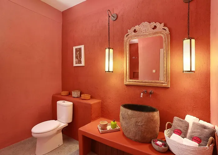 Pinkcoco Gili Trawangan - Constant Surprises - For Cool Adults Only Hotel