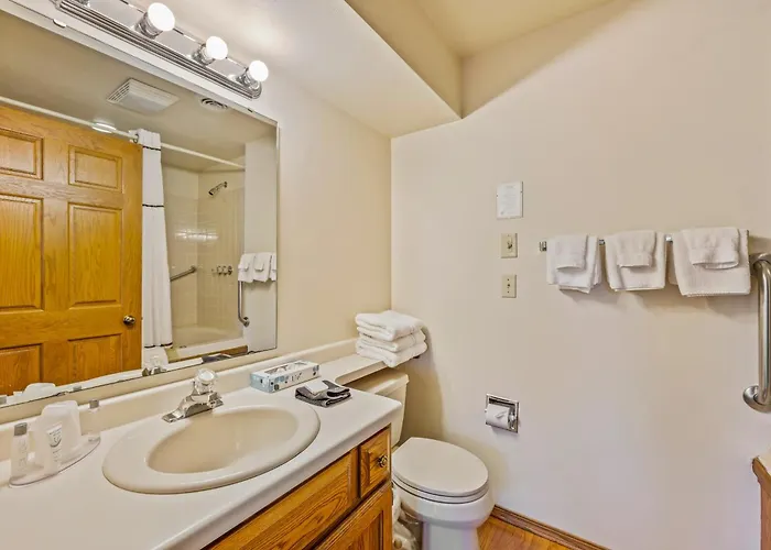 Evergreen Hill Condominiums Fish Creek