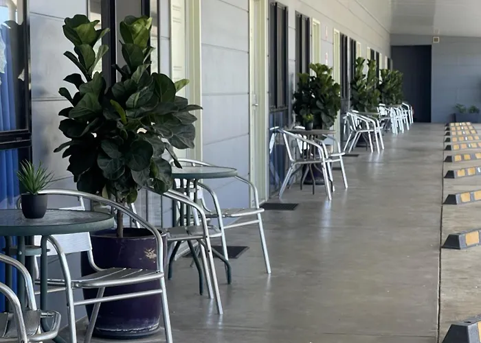 Reef Gardens Motel Proserpine