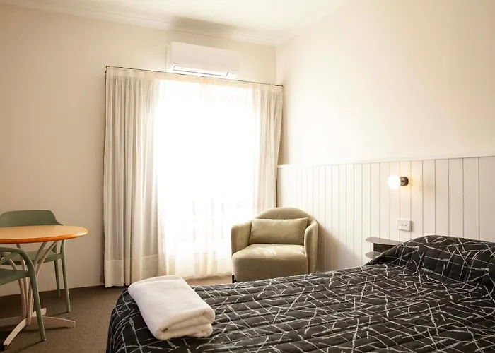 The Kidman Wayside Inn Griffith