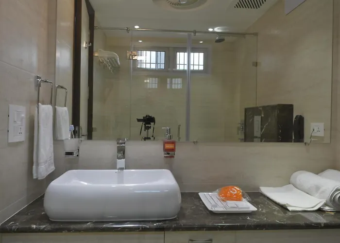 Hotel Tara Palace Redfort New Delhi