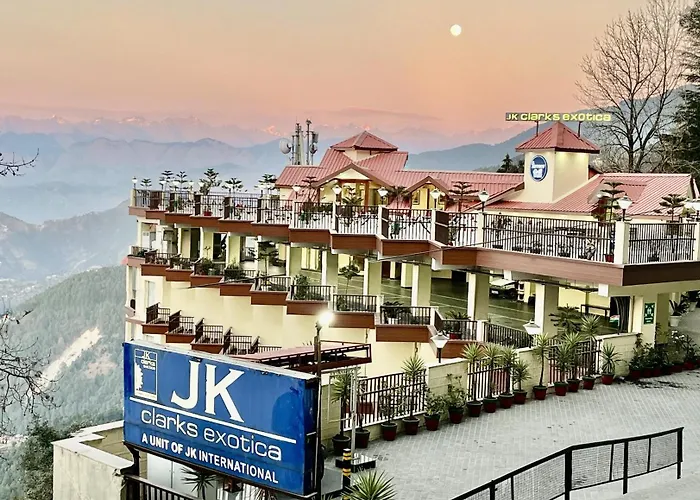 Jk Clarks Exotica - Centrally Located With Stunning Valley View Dalhousie