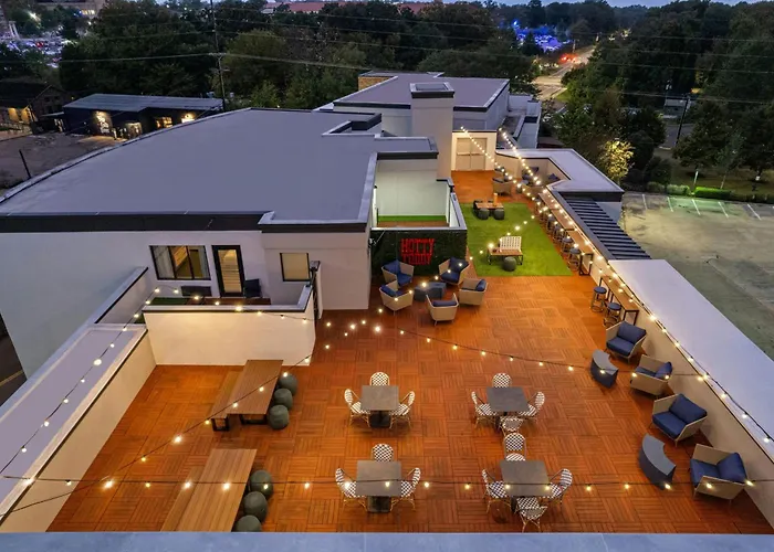 Courtyard By Marriott Oxford Hotel