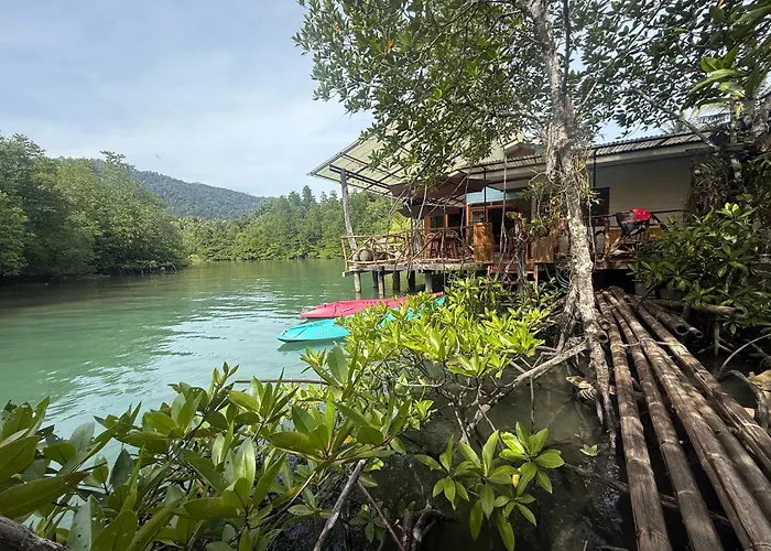 Baan Chan Lay เกาะช้าง