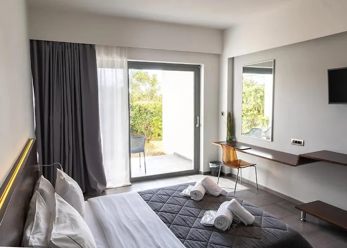 Megara Hotel