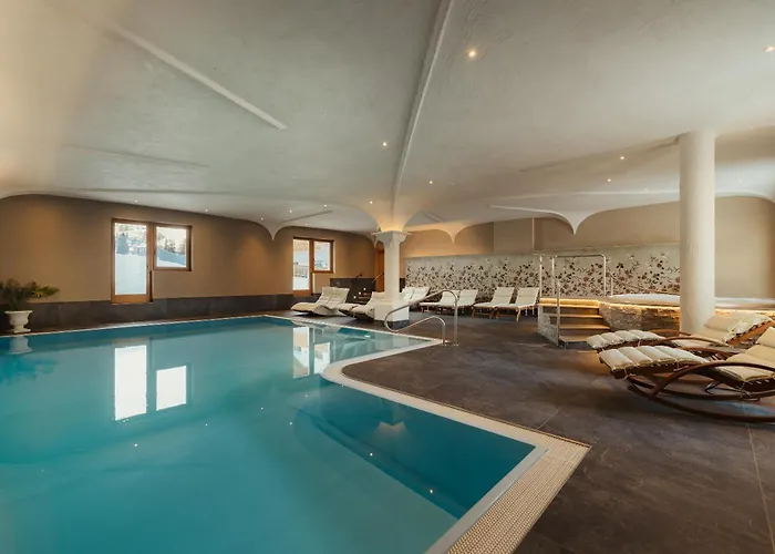 Laguscei Dolomites Mountain Hotel Arraba