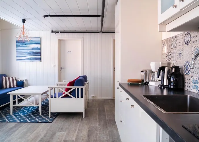 Lofoten Bed & Breakfast Reine - Rooms & Apartments