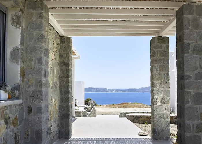 Lithos Luxury Rooms (Adults Only) Adamantas
