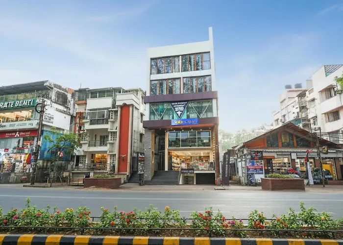 Fabhotel Frazer Suites - Nr Bangalore Cantt Railway Station