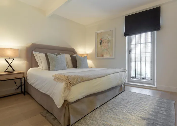 Aparthotel Mougins Luxury Retreats