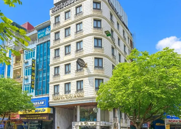Yolo Wa Hotel Hà Nội