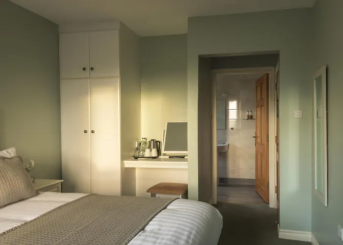 The Pipers Rest Hotel Doolin