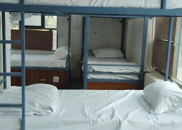 Hotel Sai Vatika Guest House Lucknow