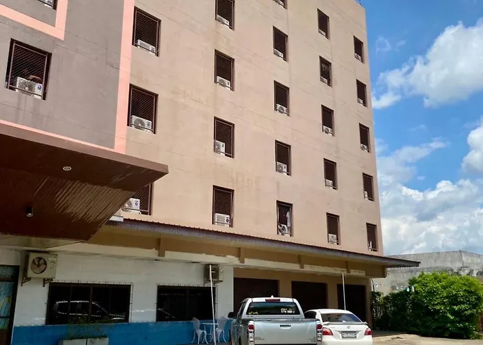 Centerpoint Hotel Trang