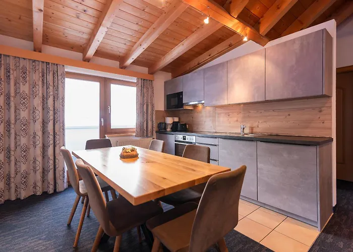 Hotel Garni Försterheim Ischgl