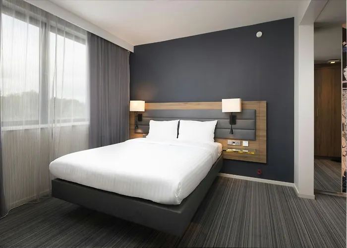 Hotel Moxy London Heathrow Airport Hounslow