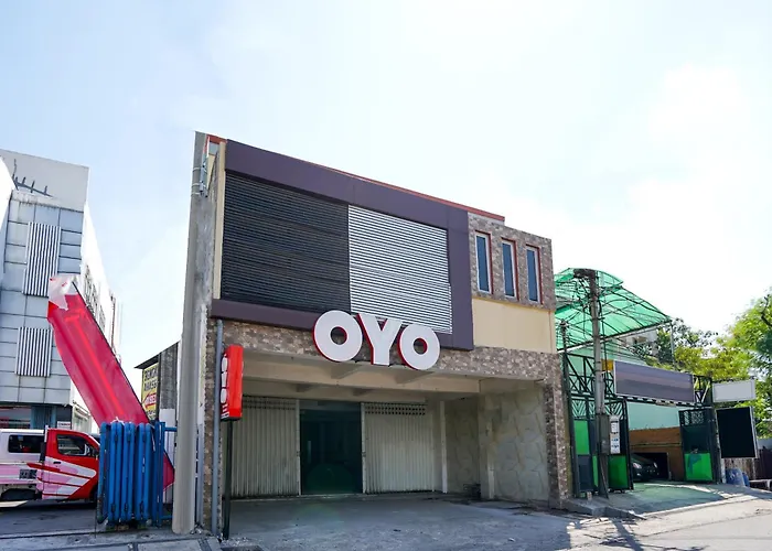 OYO Life 2108 Griya Aisyah Residence Surabaya
