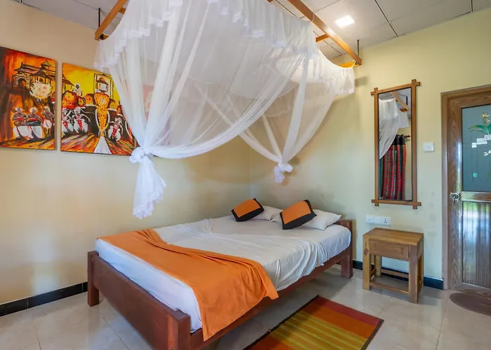 Wild Breeze Hotel Tissamaharama