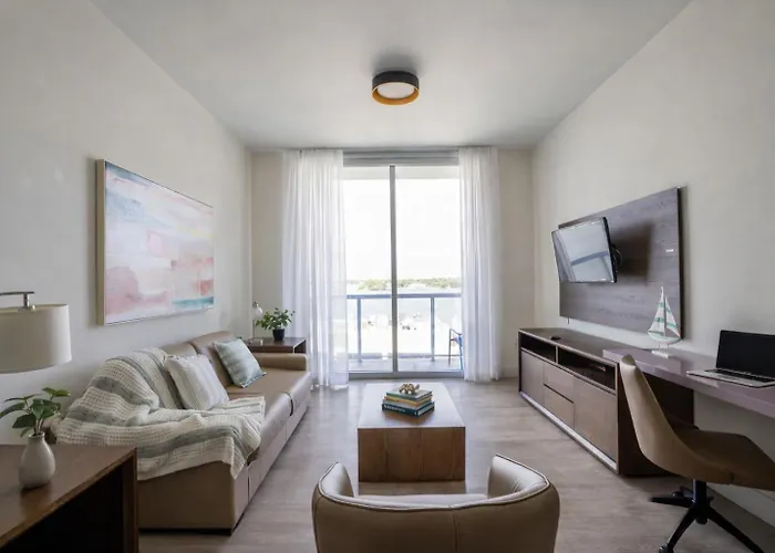 Global Rent Apart - Costa Hollywood