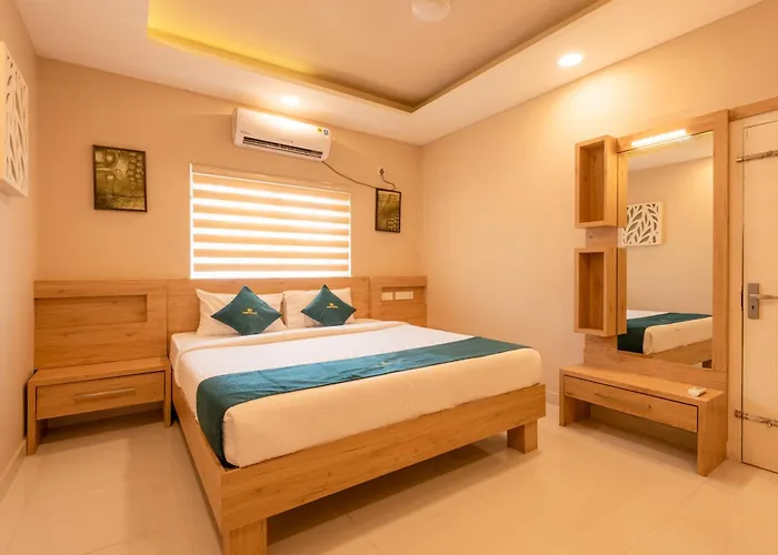 Daan Ambalath Maple Leaves Hotel Guruvayur