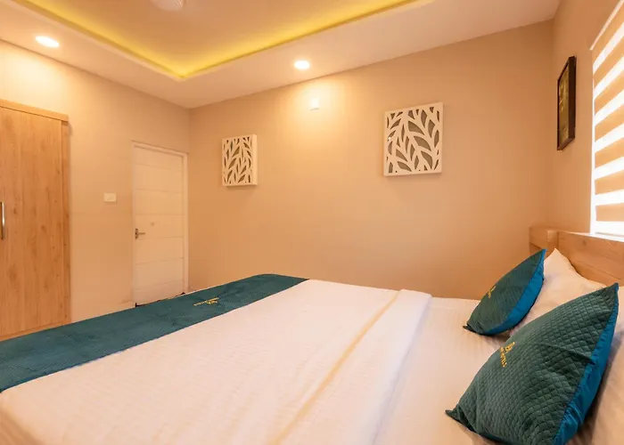 Daan Ambalath Maple Leaves Hotel Guruvayur