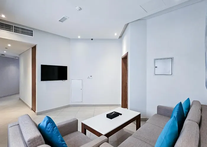 Wyndham Garden Ajman Corniche Hotel
