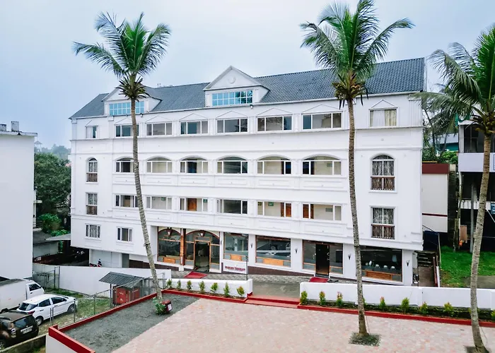 Seasons Thekkady Hotel