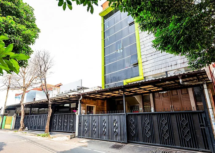 Reddoorz Near Halim Perdanakusuma 3 Hotel Jakarta